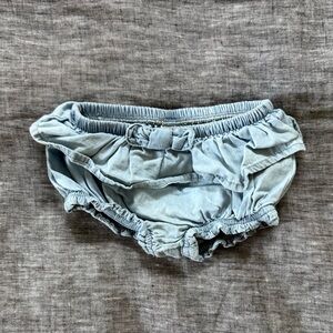 Cat & Jack light denim ruffle bloomer shorts with bow, 0-3m